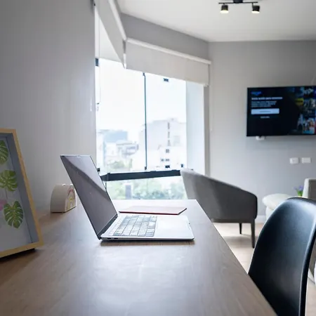Chateau Studios By Vibrant Lima Extérieur photo