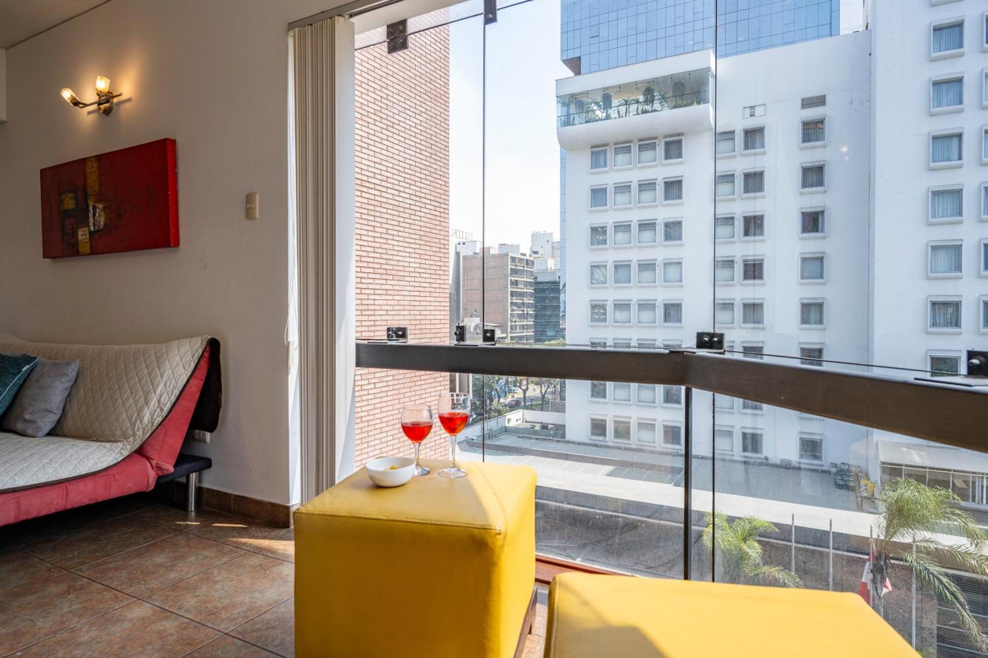 Chateau By Vibrant Apartment *